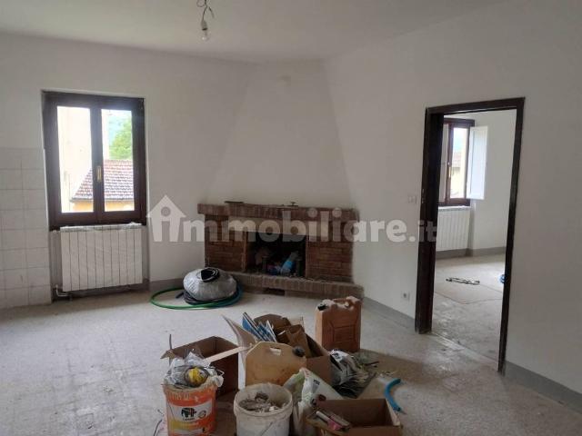 Appartamento in affitto a Vicchio, Toscana