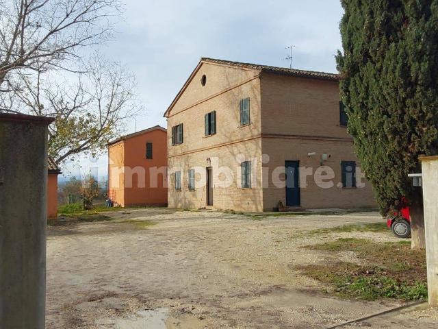 Appartamento in affitto a Marche, Macerata