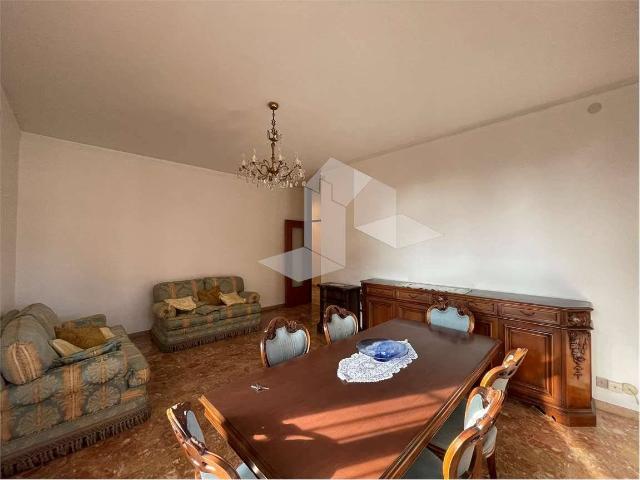 Appartamento in affitto a Buon Pastore, Re