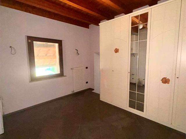 Appartamento in affitto a Collecchio, Reggio Emilia