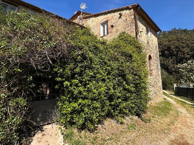 Appartamento in vendita a Buti, Toscana