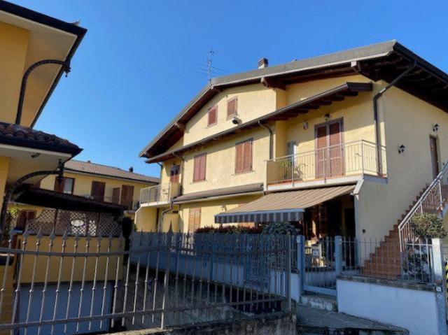 Appartamento in vendita a Ghisalba, Lombardia