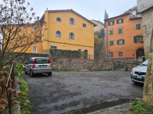 Appartamento in vendita a Uzzano, Toscana
