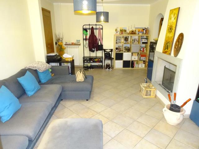 Appartamento in vendita a Agliana, Toscana