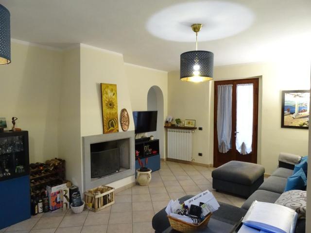 Appartamento in vendita a Agliana, Toscana