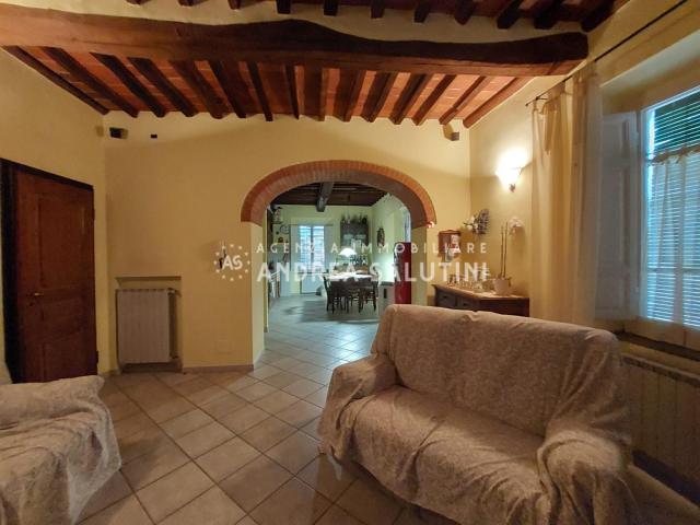 Appartamento in vendita a Buti, Toscana