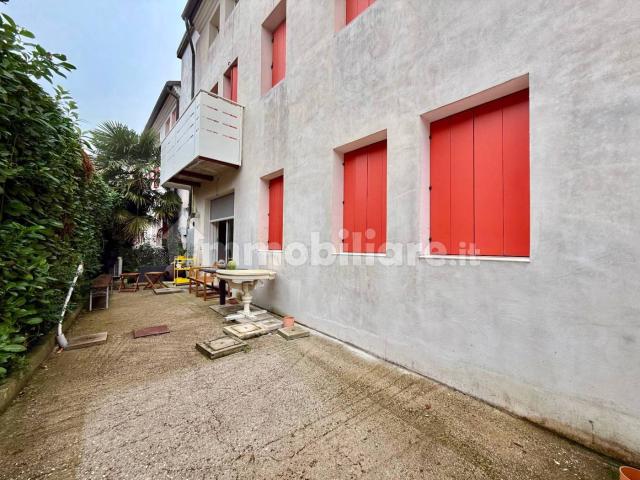 Appartamento in affitto a Noale, Veneto