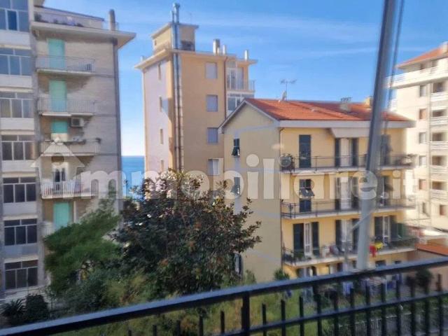 Appartamento in affitto a Sampierdicanne, Chiavari