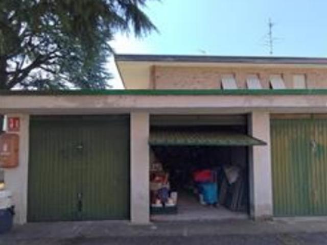 Appartamento in vendita a Meda, Lombardia