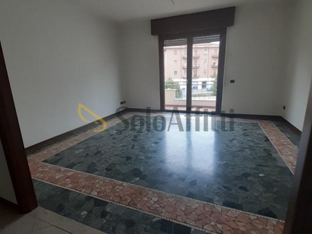 Appartamento in affitto a Zona Sud, Brescia
