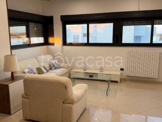 Appartamento in affitto a Bozzano, Puglia