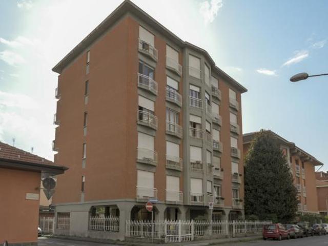 Appartamento in affitto a Leumann, Piemonte