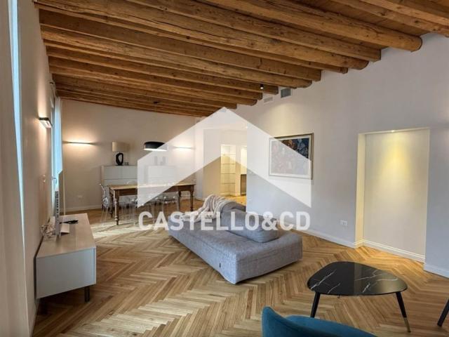 Appartamento in affitto a Desenzano Del Garda, Lombardia