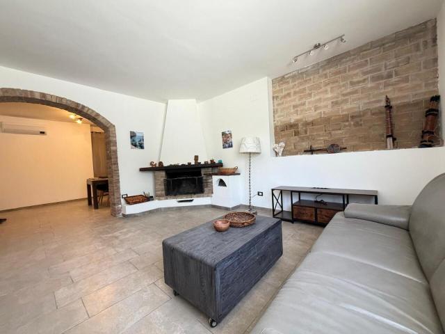 Villa Indipendente in affitto a Vallone, Francavilla Al Mare
