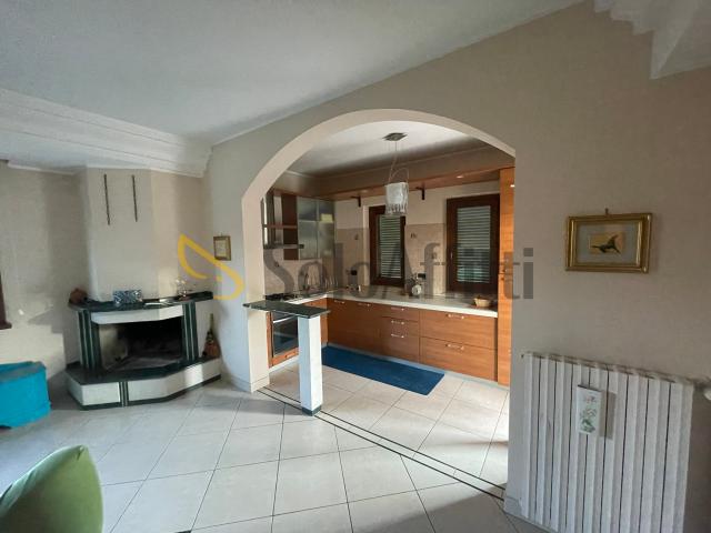 Appartamento in affitto a De Matthaeis, Frosinone