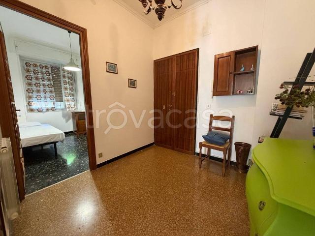 Appartamento in affitto a Medio Ponente, Serra Riccò