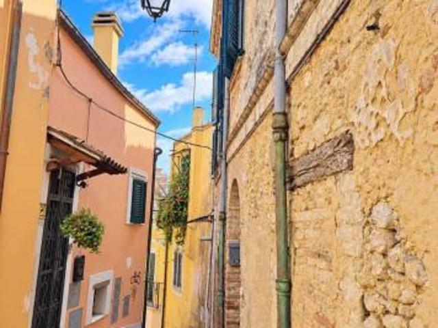 Appartamento in affitto a Quartiere Borgo, Lanciano