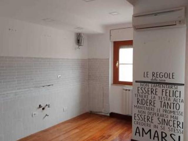 Appartamento in affitto a Quartiere Italia, Latina