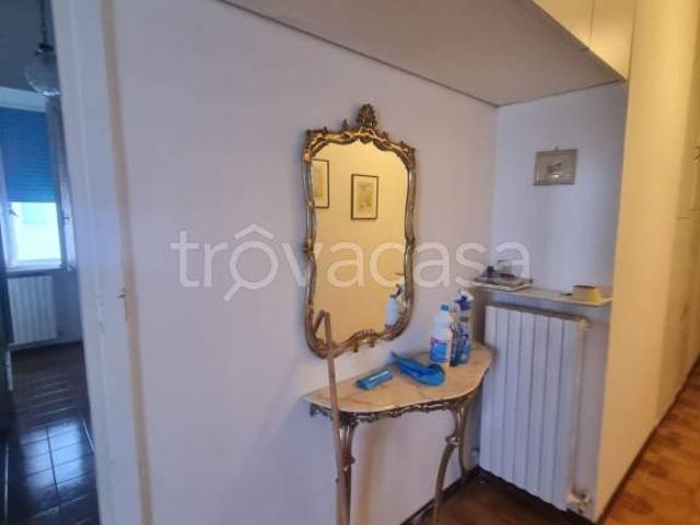 Appartamento in affitto a Marche, Macerata