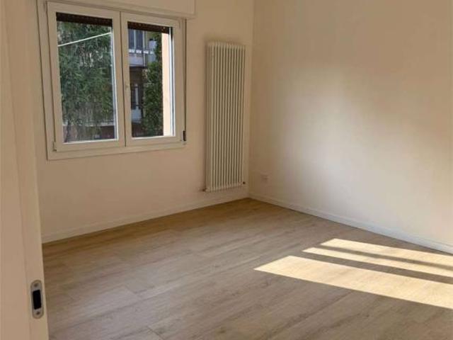 Quadrilocale in affitto a Modena, Amendola