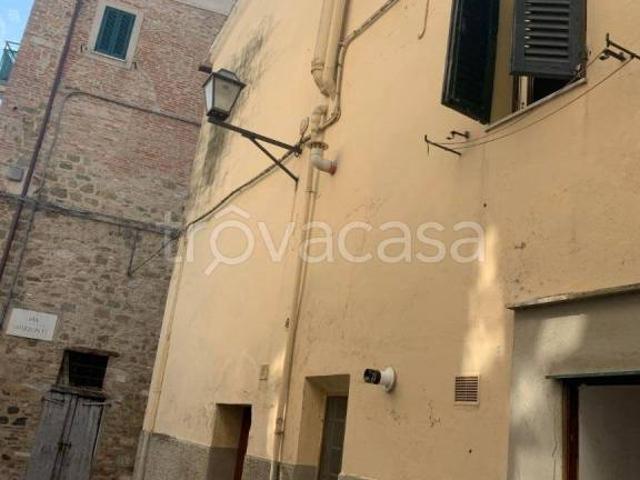 Appartamento in affitto a Sant'Erminio, Cenerente