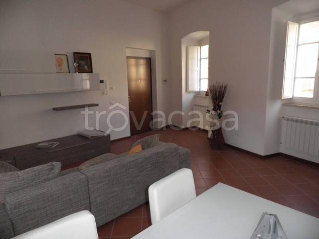 Appartamento in affitto a Sant'Erminio, Cenerente