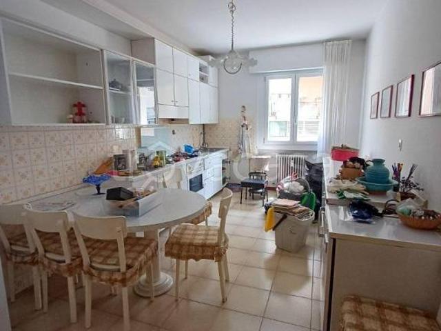 Appartamento in affitto a Comunità della Vallagarina, Borgo Sacco
