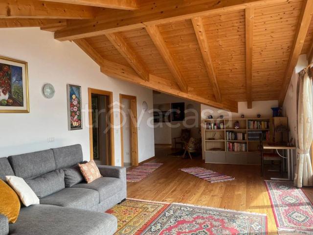 Appartamento in affitto a Comunità della Val di Non, Sarnonico