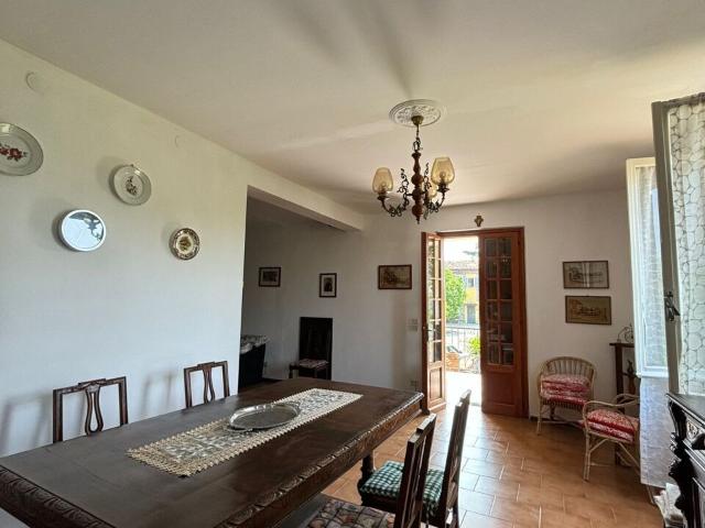Appartamento in affitto a Varano De' Melegari, Reggio Emilia