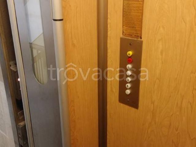Appartamento in affitto a Est, Brenzone