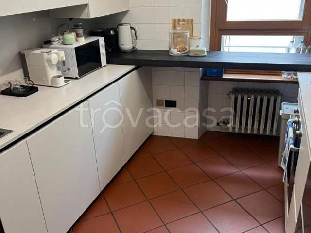 Appartamento in affitto a Centro storico, Brenzone