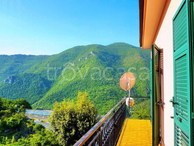Appartamento in vendita a Balestrino, Liguria
