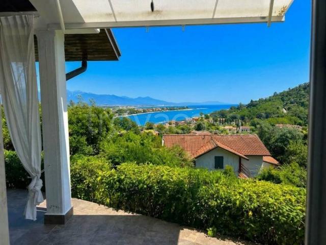 Appartamento in vendita a Ameglia, Liguria