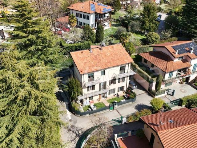 Appartamento in vendita a Brunate, Lombardia