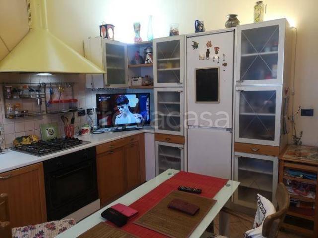 Appartamento in vendita a Bussolengo, Verona