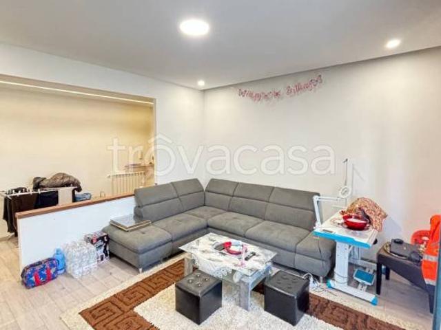 Appartamento in vendita a Cadeo, Reggio Emilia