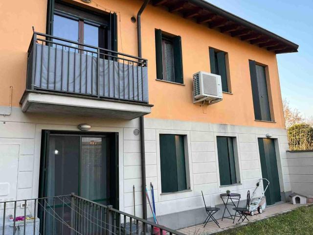 Appartamento in vendita a Calcio, Lombardia