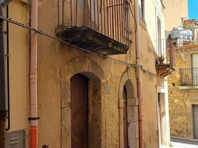 Appartamento in vendita a Caltagirone, Sicilia