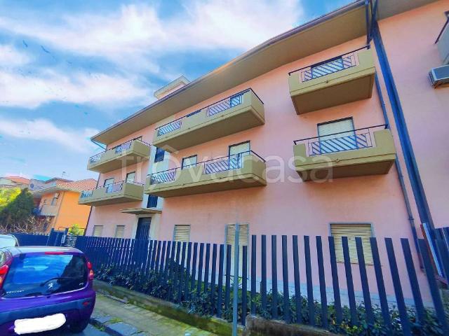 Appartamento in vendita a Camporotondo Etneo, Sicilia