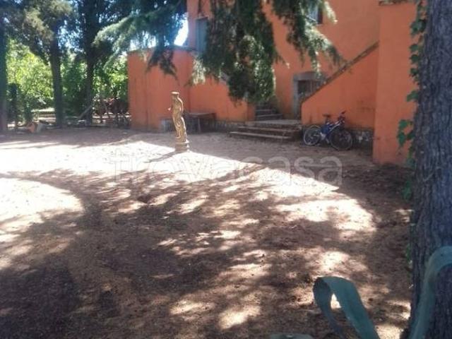 Appartamento in vendita a Vico Matrino, Capranica