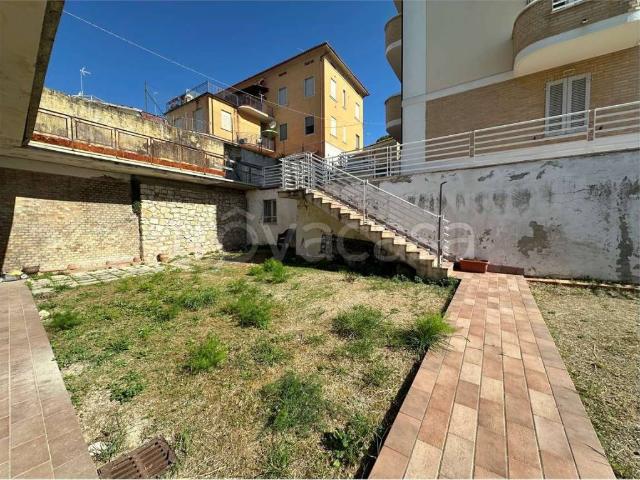 Appartamento in vendita a Sant'Agostino, Marche