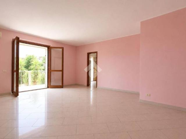 Appartamento in vendita a Via Sicilia, Marche
