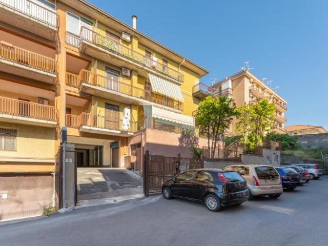 Appartamento in vendita a Picanello-Ognina-Barriera-Canalicchio, Catania