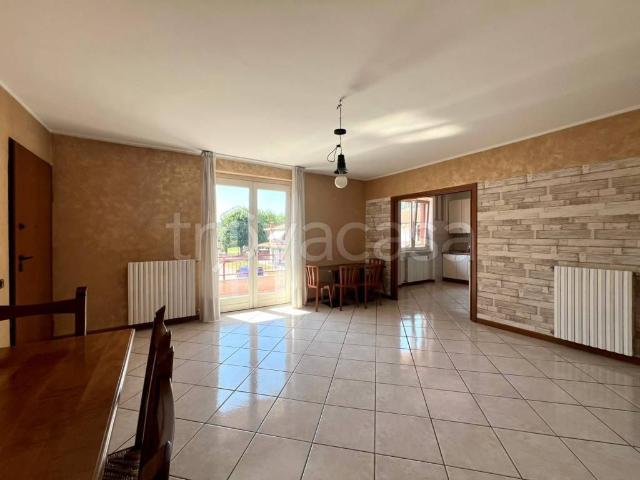 Appartamento in vendita a Cenate Sopra, Lombardia