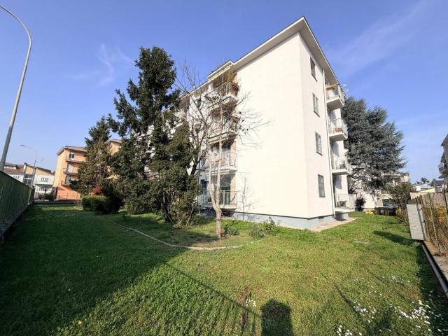 Appartamento in vendita a Cernusco Sul Naviglio, Lombardia