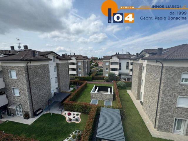 Appartamento in vendita a Cesano Maderno, Lombardia