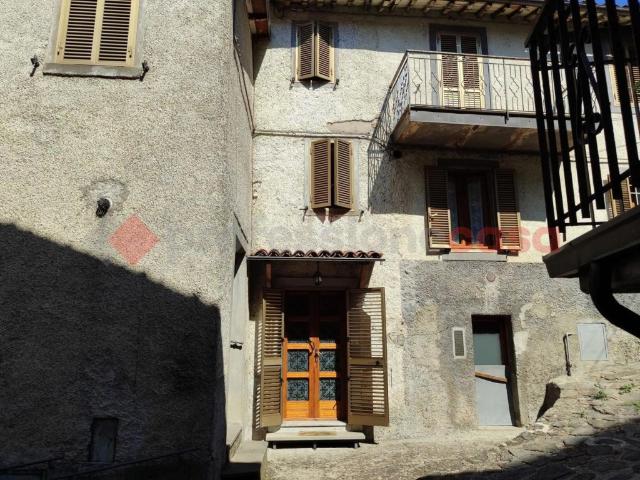Appartamento in vendita a Unione Comuni Garfagnana, Villa Collemandina