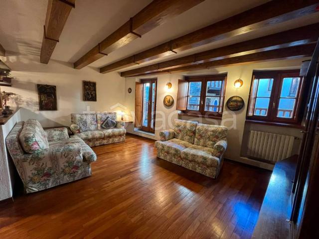 Appartamento in vendita a Dolonne, Courmayeur