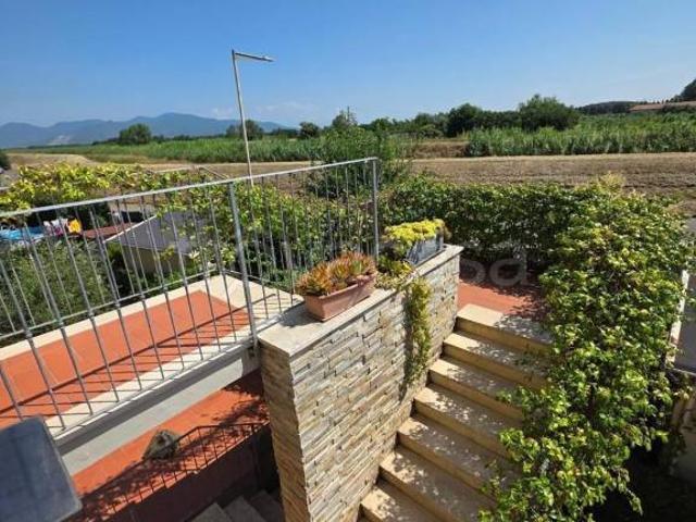 Appartamento in vendita a Crespina Lorenzana, Cenaia