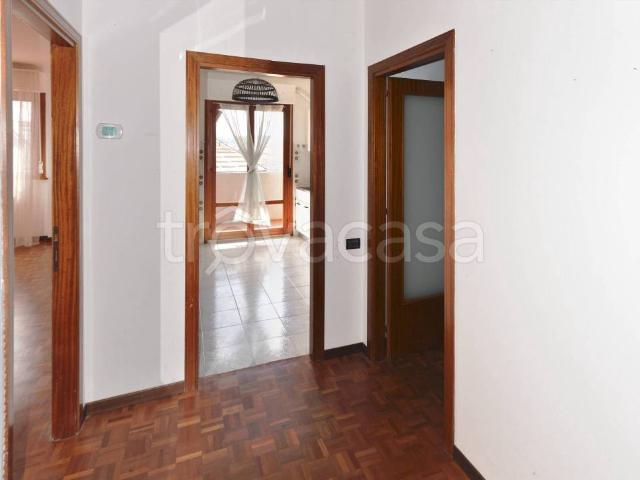Appartamento in vendita a Borgo, Marche